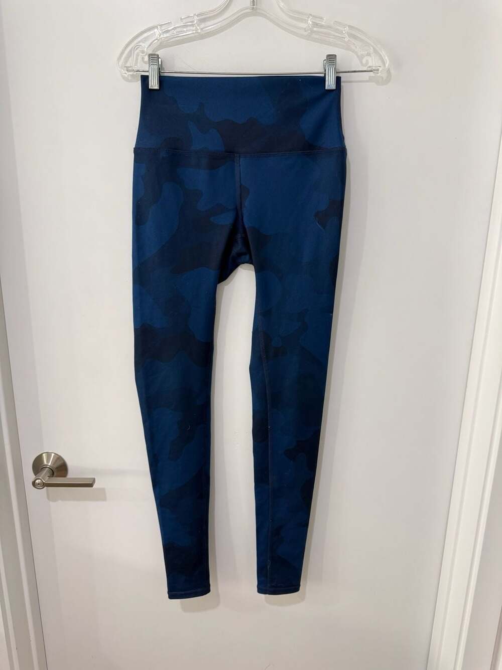 Alo Yoga Women's High-Waist Blue Camo Print Leggings